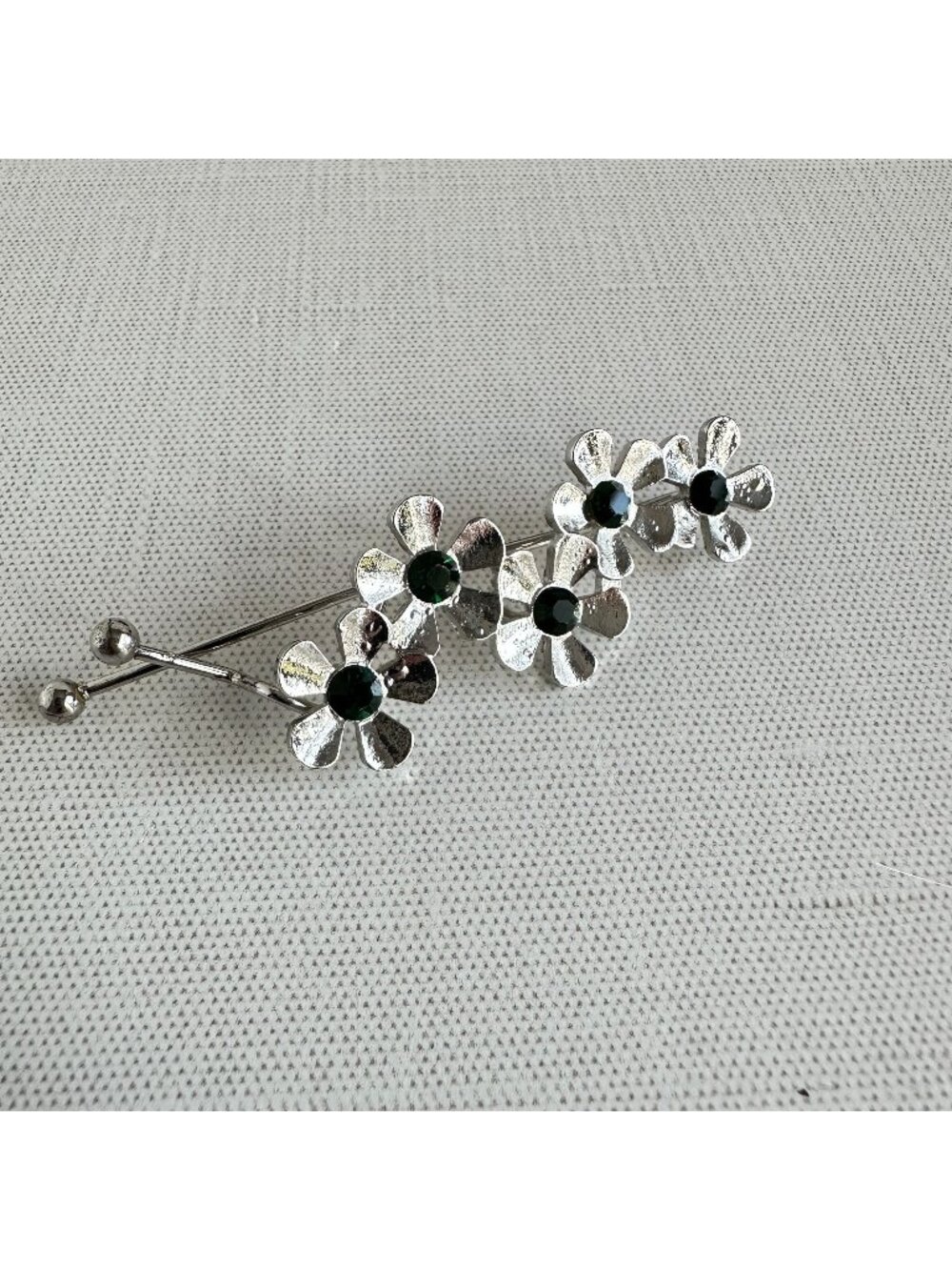 Floral Silver-Tone Hair Clip With Green Gem Accents 3" Long Modern Design